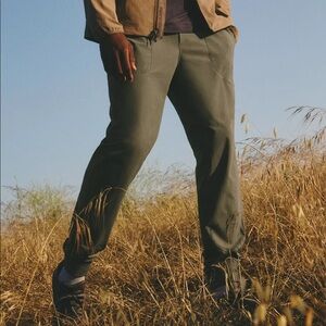 lululemon - ABC joggers in olive green